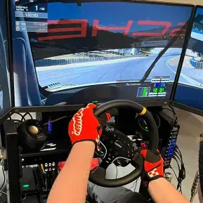 Redline Simcade Photo