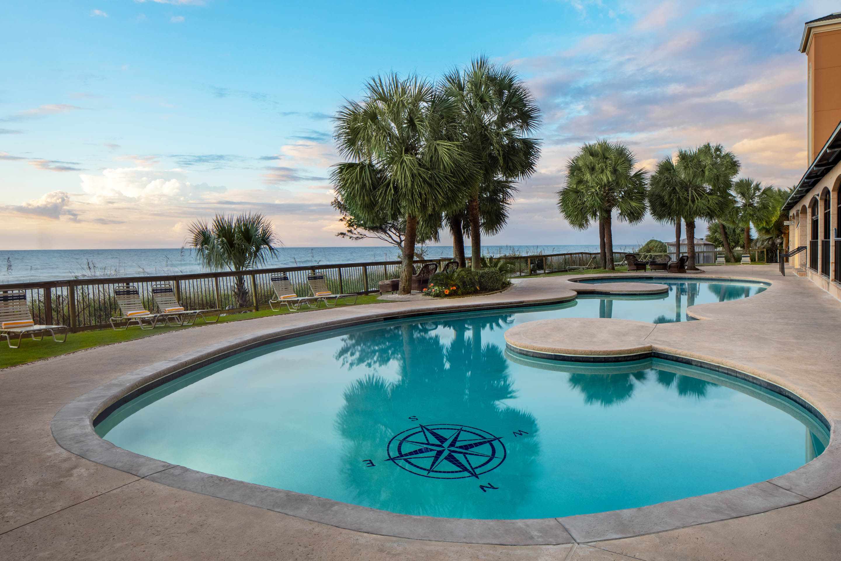 Get Up To 2 FREE Nights Photo
