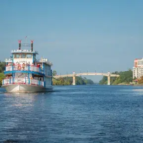 Scenic Day/Lunch Cruises Photo