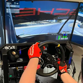 Redline Simcade Photo