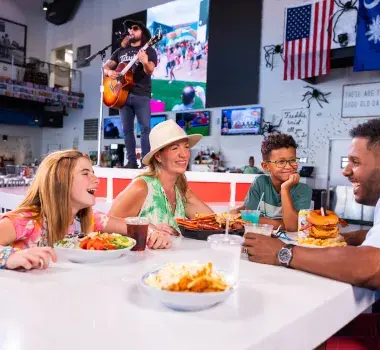 The Hangout Family Eating The Hangout Family Eating