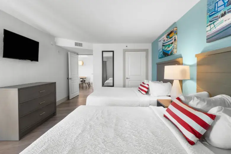 Compass Cove - Mariner Building - Oceanfront Deluxe Two Bedroom Condo - Bedroom Photo 8