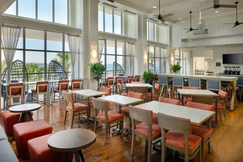 Hampton Inn and Suites by Hilton Myrtle Beach Oceanfront Photo 2